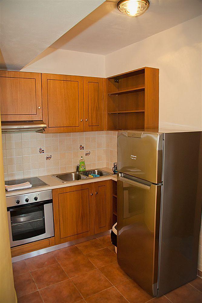 Petroto Sea View 3*