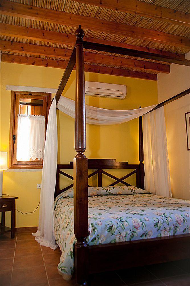 Petroto Sea View Hotel 3*